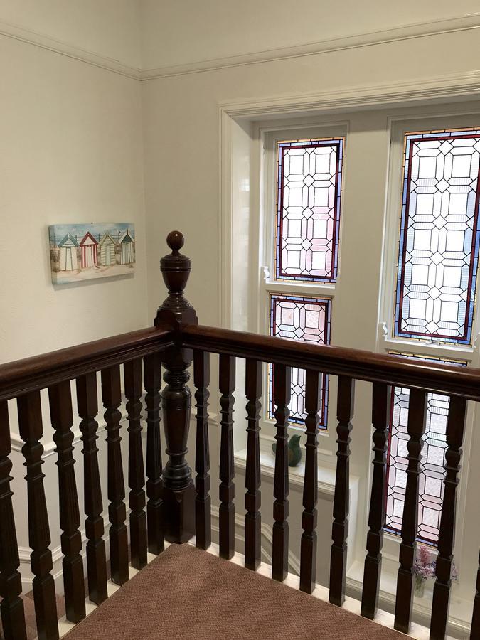 By The Sea Bed And Breakfast Eastbourne Bagian luar foto